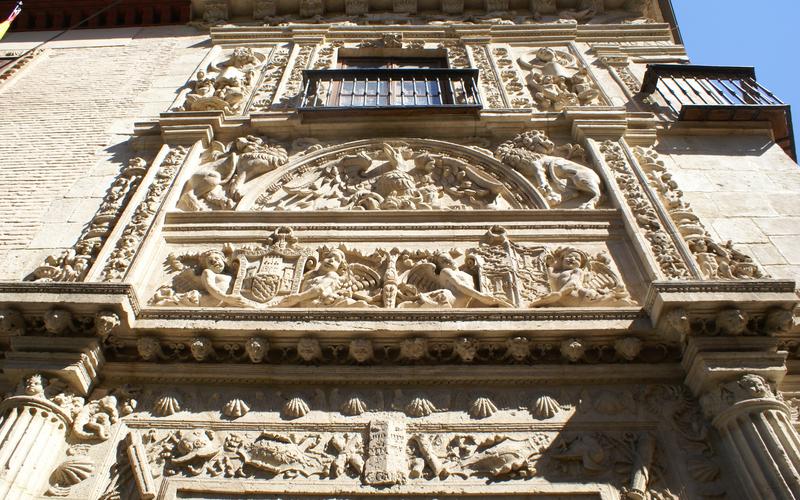 Architectural detail, stone carvings, building facade – Archaeological Museum of Granada, Vega de Granada, Granada | Andaluciatours