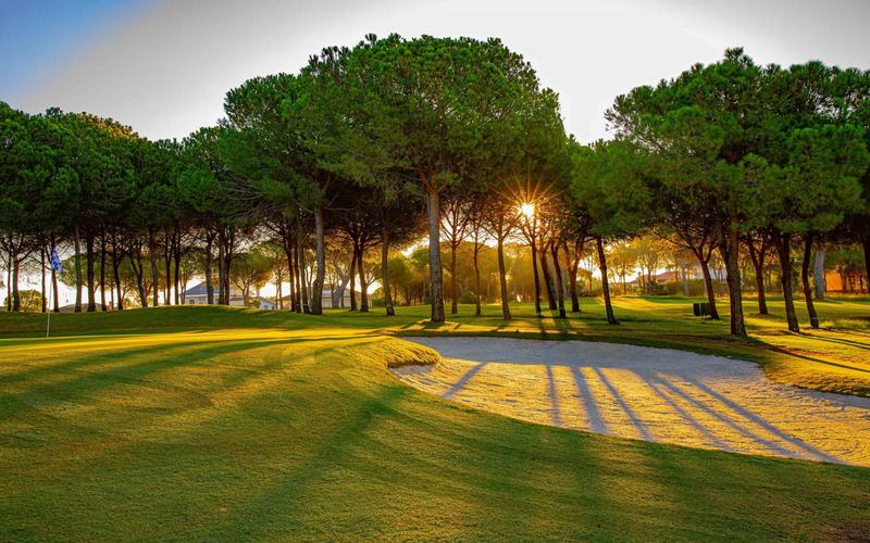 Club de Golf Corta Atalaya in Cuenca Minera, Huelva — discover it with Andaluciatours.