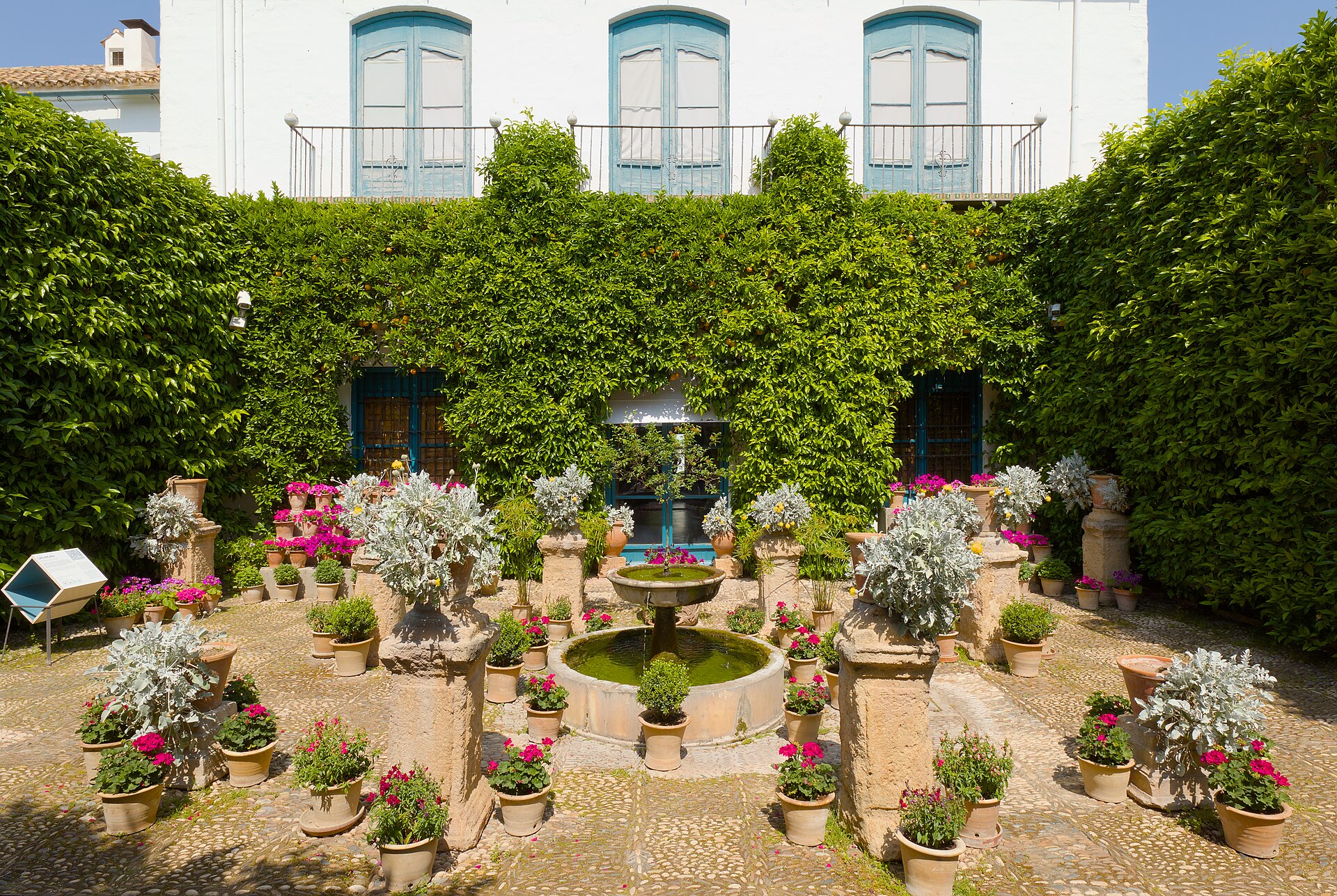 Courtyard, orange trees, ironwork – Patio de las Rejas, Palacio de Viana, Córdoba city, Córdoba province, Andalucía | Andaluciatours
