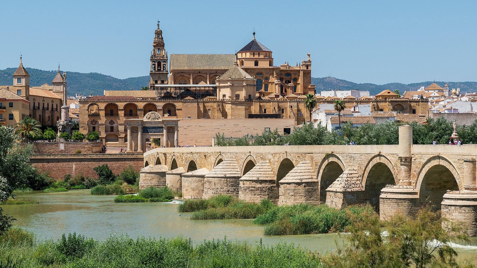 Mosque-Cathedral, Roman bridge, Guadalquivir river – Córdoba city, Córdoba province, Andalucía | Andaluciatours
