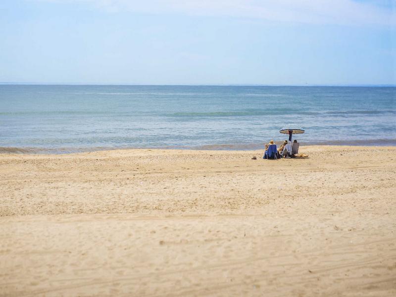 A wide golden Atlantic beach on the Huelva coast | Andaluciatours