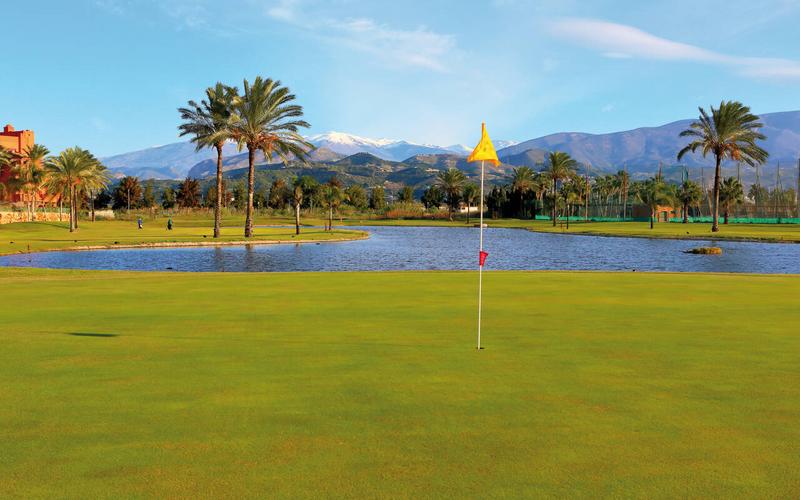Golf course, green, water – Los Moriscos Club de Golf, Costa Granadina, Granada | Andaluciatours