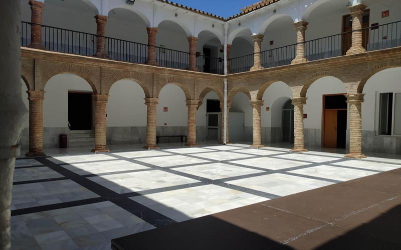 Courtyard, architecture, arches – MVVEL Museum of Vélez-Málaga, Axarquía, Málaga | Andaluciatours
