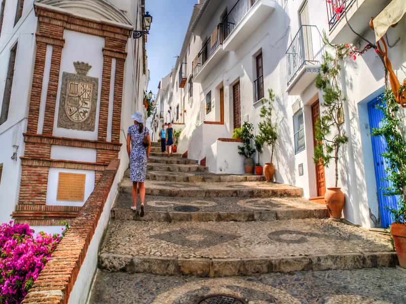 Cobblestone, white buildings, steps – Málaga, Andalucía | Andaluciatours