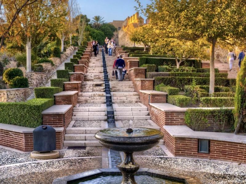 Garden, staircase, fountain – Metropolitana de Almería, Almería province, Andalucía | Andaluciatours