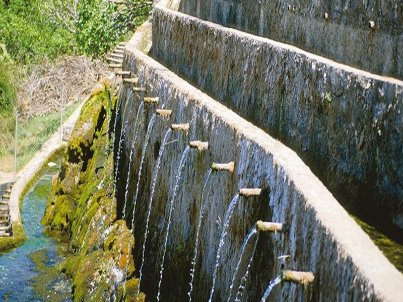 Water feature, stone, spouts – Nororma, Málaga province, Andalucía | Andaluciatours
