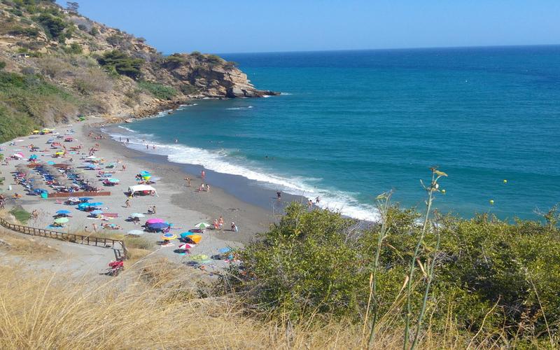 Beach, ocean, coastline – Playa de Maro, Axarquía, Málaga | Andaluciatours
