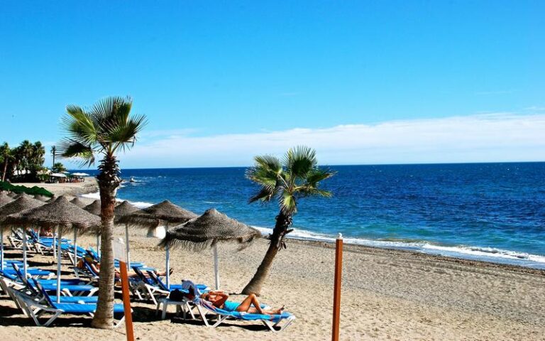 Playa de San Pedro de Alcántara