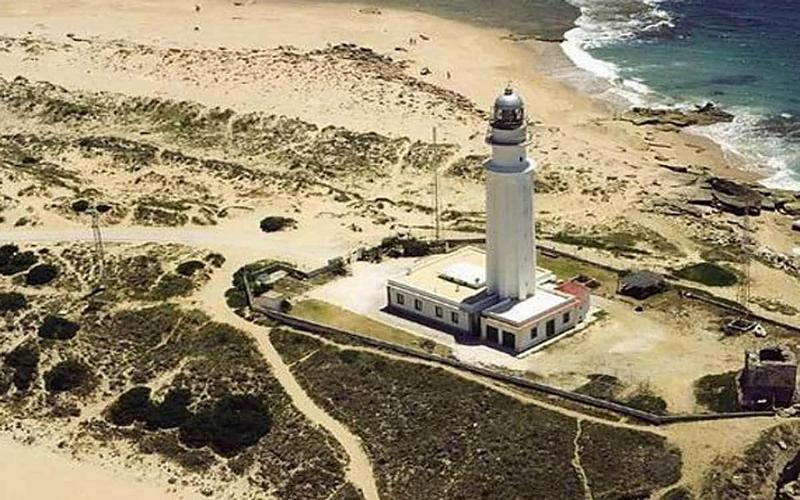 Playa del Cabo de Trafalgar in La Janda, Cádiz — discover it with Andaluciatours.