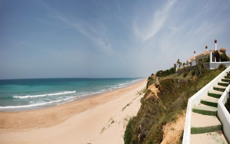 Beach, ocean, sand – Playa del Puerco, Bahía de Cádiz, Cádiz | Andaluciatours