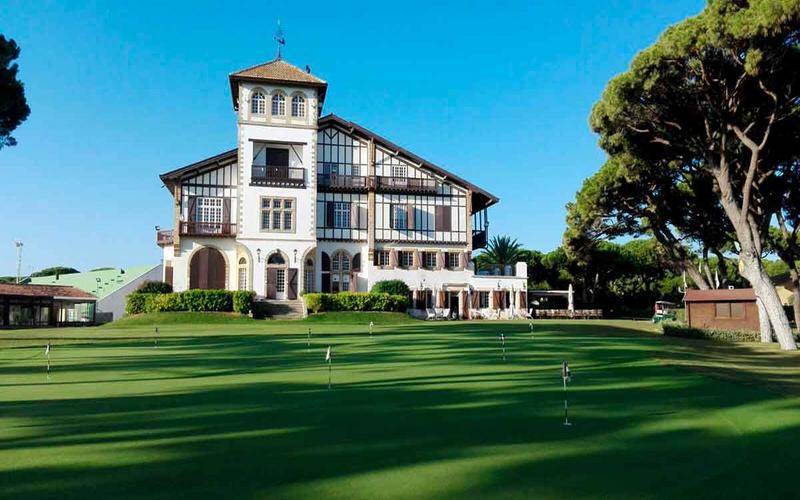 Golf course, clubhouse, green – Real Club de Golf Vista Hermosa, Bahía de Cádiz, Cádiz | Andaluciatours