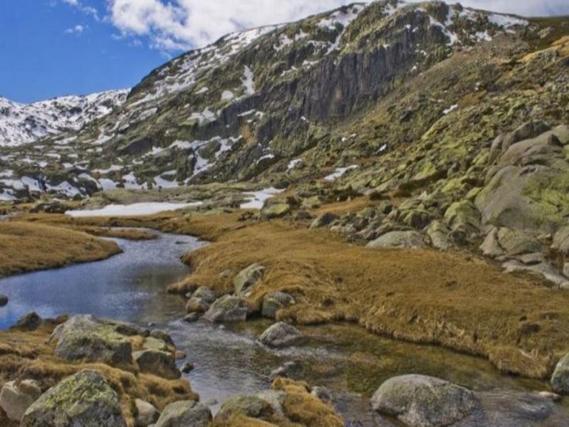 Stream, mountains, snow – Sierra Sur, Seville province, Andalucía | Andaluciatours