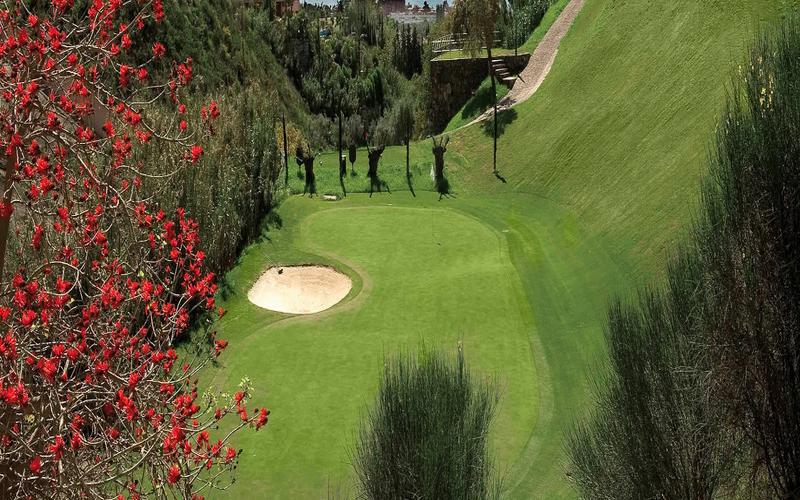 Golf course, green, trees – Tramores Golf Club, Costa del Sol, Málaga | Andaluciatours
