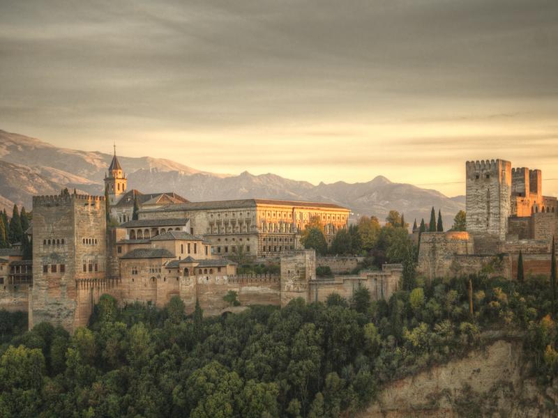 Fortress, landscape – Vega de Granada, Granada province, Andalucía | Andaluciatours