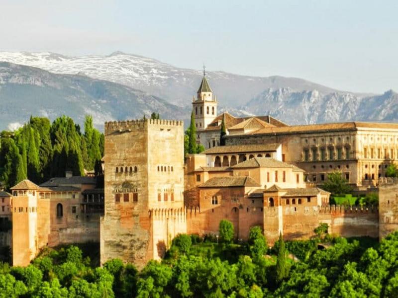Fortress, landscape, architecture – Vega de Granada, Granada province, Andalucía | Andaluciatours